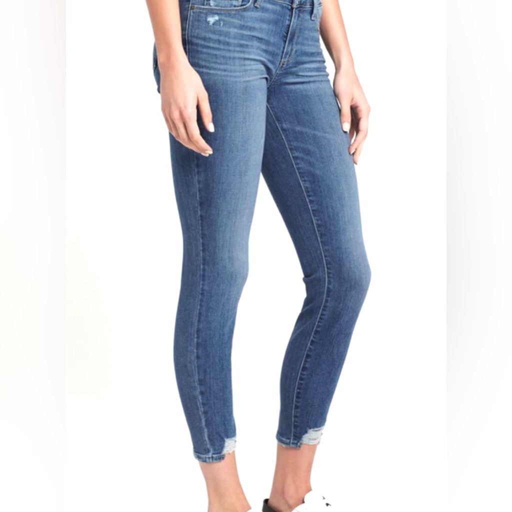 Paige Women’s Verdugo Ankle Flo Destructed Skinny Jeans Size 31 Euc